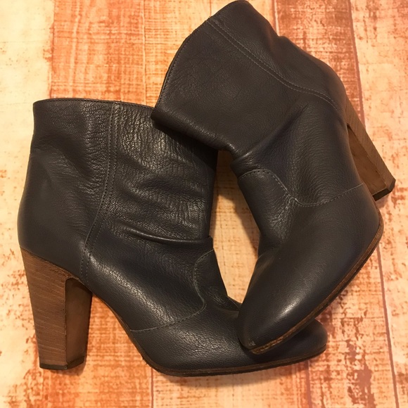 YIN made in Italy leather blue booties - Picture 2 of 5